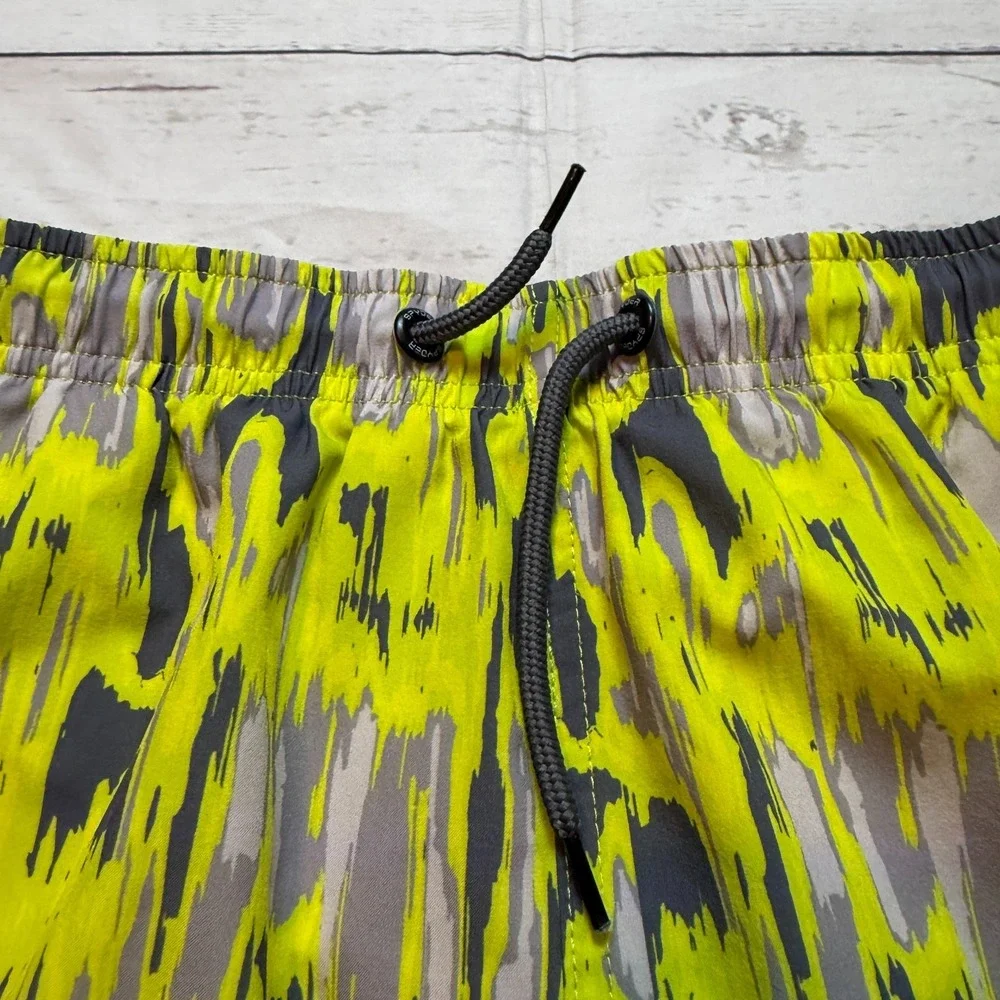 SPYDER Swim Shorts Suit Trunks Black Yellow Geometric Boys Size‎ XL Men's Size S